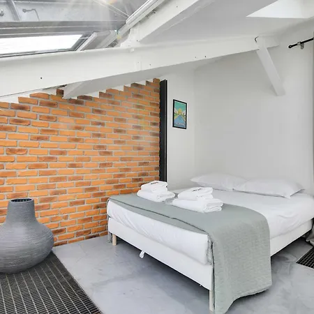 Somptuous Terrace-3br-6pcenter Of Paris