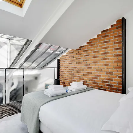 Somptuous Terrace-3br-6pcenter Of Appartement