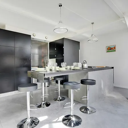 Appartement Somptuous Terrace-3br-6pcenter Of