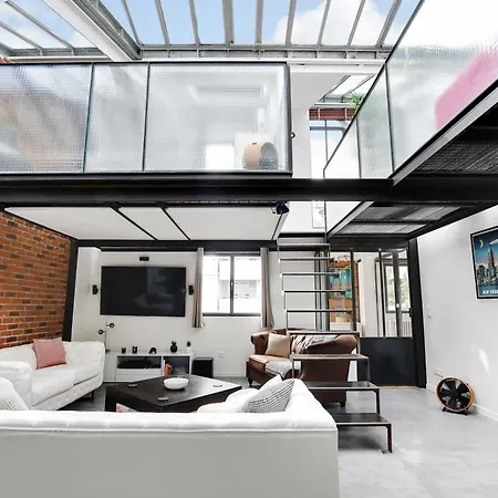 Somptuous Terrace-3br-6pcenter Of Appartement