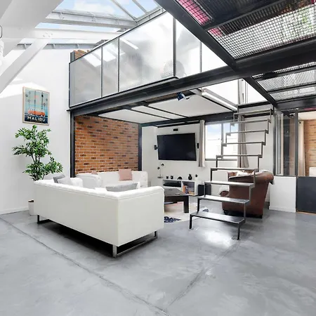 Apartment Somptuous Terrace-2br-6pcenter Of Paris